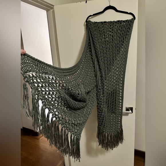 Long knitted scarf / hand made / wool blanket scarf - Picture 4 of 12